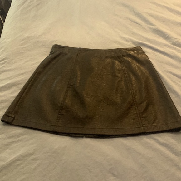 Forever 21 Faux Leather Button Front Mini Skirt, Size Small, Black - Picture 2 of 2